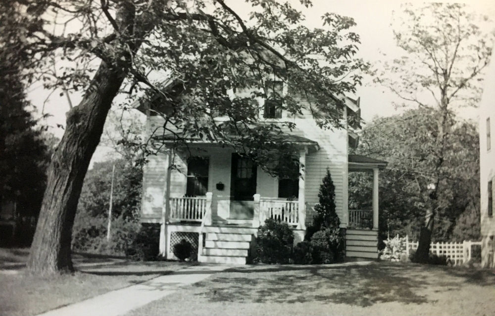 Anne Howard's home - 24 Lee Street, Watertown, CT, US