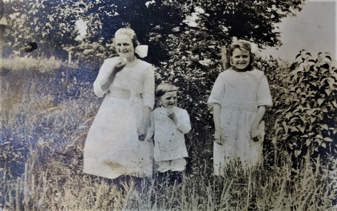 Marguerite, Walter, and Alice Howard